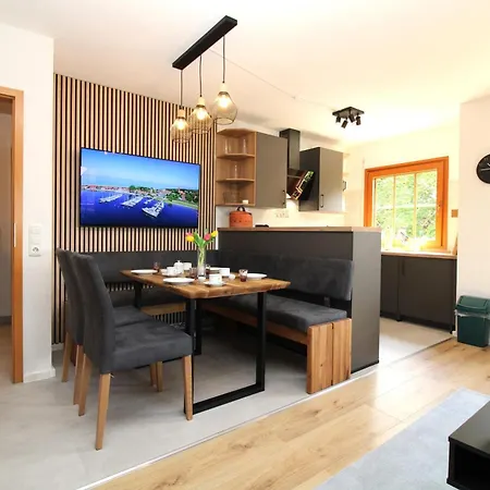 Appartementhaus Seewind 4 *